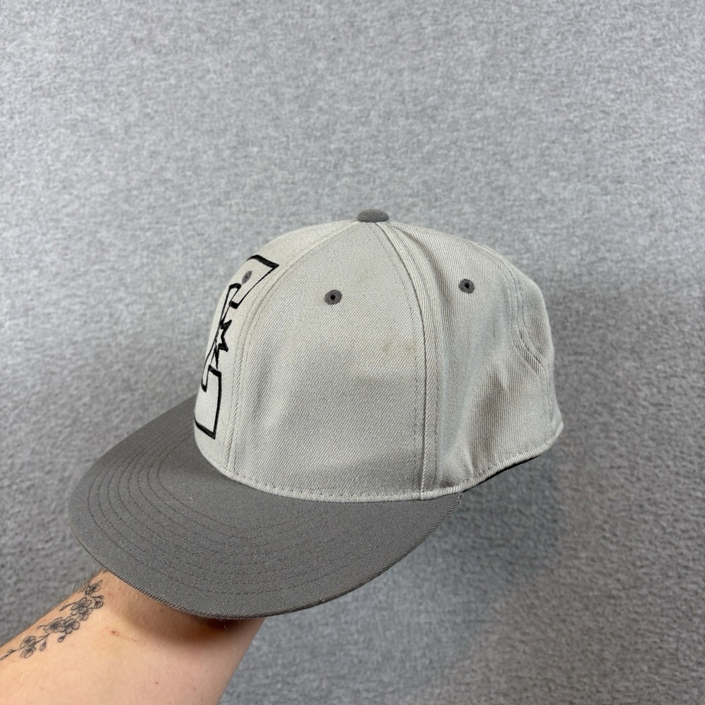 DC Shoes Hat Cap 210 Fitted Flexfit Grey Big Logo Skater Y2K S/M 6 7/8-7 1/4 - Picture 2 of 10